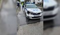 Шофьор с БМВ се заби в патрулка във Враца