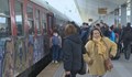 Българите препълниха влаковете заради скъпите горива, БДЖ пусна още вагони