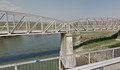 Полицаи спасиха живота на момиче, опитало да скочи от мост над река Янтра