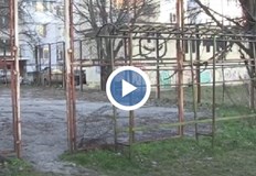 Боклуци занемарени и опасни съоръжения в кв Дружба 3 в РусеСтава въпрос
