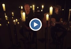 Той за първи път публично изпълни легендарната песен на своя