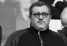 54 годишният агент бе представител на едни от най големите звездиФутболният агентМино