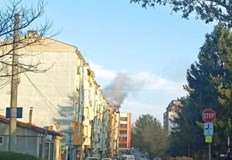 Пламъците са били забелязани на последния етаж на жилищен блокПожар е