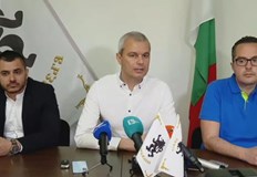 В момента България за пореден път е опитен полигон в