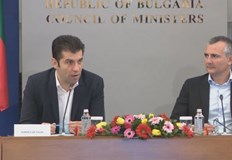 Автомобилният състезател и експерт по пътна безопасност Димитър Илиев ще