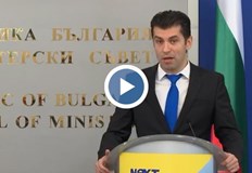 Премиерът Кирил Пеков приветства председателя на Европейската комисия Урсула фон