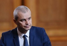 България и в момента изнася огромни количества оръжие към Украйна