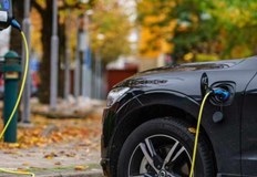 Зареждането на електромобил на физическо лице в гаража струва около