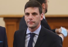 Личното ми мнение е че трябва да се помогне на