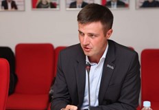 Руските сили са откраднали няколкостотин хиляди тона зърно в районите