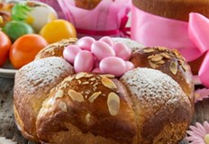 Младите хора от Ротаракт Клуб Русе са подготвили 300 козунака