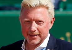 Той беше признават за виновен за изтегляне на активи неразкриване