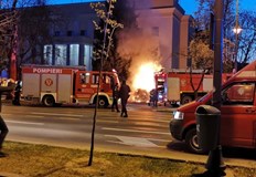 Инцидент пред руското посолство в БукурещМъж се самозапали пред дипломатическата