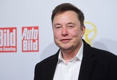 Твърди че интересите на борда на директорите не са в