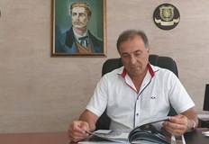Внезапно почина кметът на Нова Загора Николай Грозев Това става ясно от