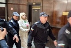 Задържаната у нас бивша румънска министърка остава в ареста до