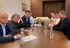 Шансът на управляващите е че никоя парламентарна формация освен Възраждане