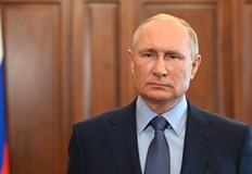 Публикувано от Кремъл видео показва Путин във видимо влошено здраве