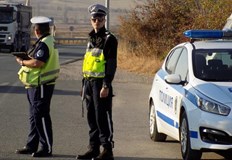 МВР Водачите да шофират с повишено внимание и при стриктно