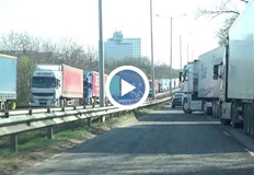 Местните власти за тапите на пътя Русе МартенТежкотоварният трафик нараснал
