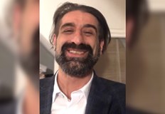 Актьорът Филип Аврамов пародира селфи на министъра на културата Вчера благодари на