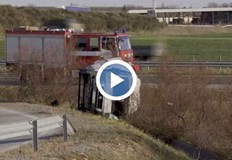 Това се е случило около 18 часаБус с румънска регистрация