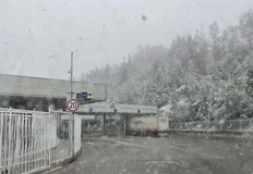 Българо македонската граница замръзна и от към време и от