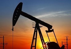 Роберт Хабек предупреди че спирането на вноса на руски петрол