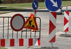 Днес започнаха дейностите по текущия ремонт на ул Чипровци Реконструкцията