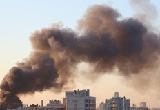 Експлозия в истанбулския квартал Бейоглу наложи евакуацията на обитателите на