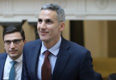 Кандидатът за управител на БНБ от Продължаваме промяната Андрей Гюров качи