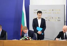 Gemcorp е инвеститор в OCSiAl в което основни акционери са