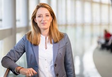 Председателят на Европейския парламент Роберта Мецола съобщи че пътува за