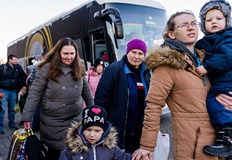 1 151 000 украинци са напуснали страната си този месецБроят