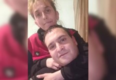 42 годишната жена бе пребита и душена до фатален инсултДа душиш приятелката