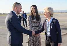 Урсула фон дер Лайен ще потвърди подкрепата на ЕК за