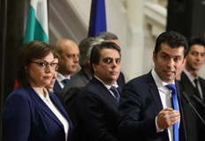 Кирил Петков България няма червени линии те са на партиите