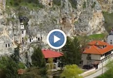 Единственият действащ скален манастир в България е Басарбовският край Русе Не