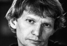 Украинският фотограф и документалист Макс Левин за когото нямаше информация