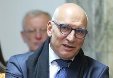 Според него сегашният гуверньор на БНБ може да остане още