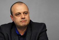 Държавата в момента се бори да смени Съвета на директорите