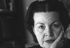 На днешната дата през 1893 г е родена голямата ни поетеса