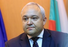 Голяма част от договорите на пътните фирми с АПИ са