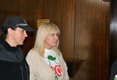 Благоевградският съд уважи Европейската заповед за арест на Елена УдряТричленен