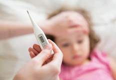 Даването на парацетамол на децата за намаляване на температурата може