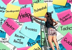 Всеки човек има собствени характеристикиНо понякога годината месеца или зодията