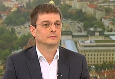 Завеждам дело срещу министъра на икономиката и индустрията Корнелия Нинова