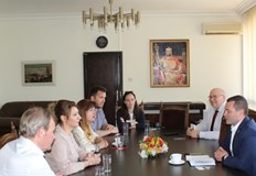 Кметът на Община Русе Пенчо Милков посрещна представители на ОУ Янка Глазеря от