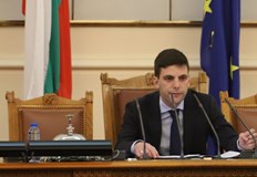 Решението за предоставяне на помощ за Украйна се отлага във