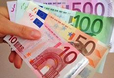 Всеки който работи или е работил в държава от ЕС